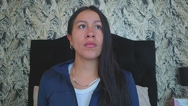 EmiGomez  online show from 19, 12, 2025