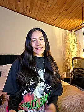 Snapshot of EmiGomez_ chatting on 21, 3, 2026 EmiGomez online show from 21, 3, 2026