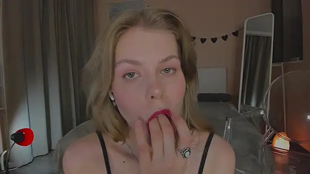 ass latte online show from 7, 11, 2025