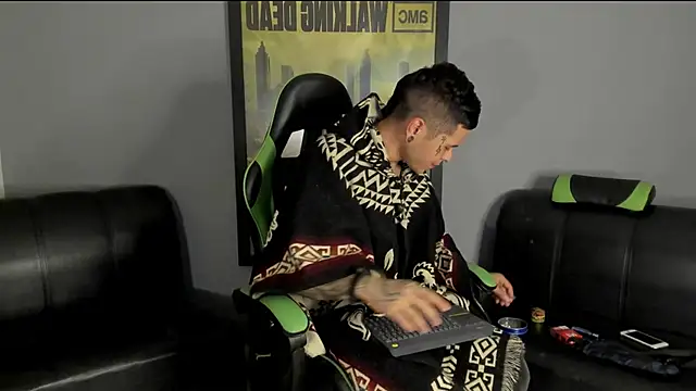 Snapshot of jamesinked_ chatting on 3, 1, 2025 jamesinked  online show from 3, 1, 2025