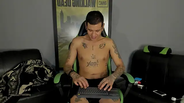 Snapshot of jamesinked_ chatting on 21, 1, 2025 jamesinked  online show from 21, 1, 2025