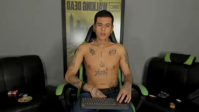 Snapshot of jamesinked_ chatting on 6, 2, 2025 jamesinked  online show from 6, 2, 2025