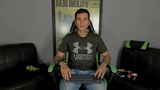 Snapshot of jamesinked_ chatting on 10, 2, 2025 jamesinked  online show from 10, 2, 2025