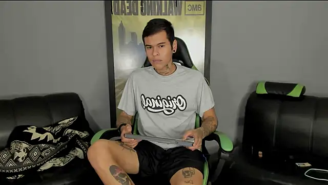 Snapshot of jamesinked_ chatting on 28, 2, 2025 jamesinked  online show from 28, 2, 2025