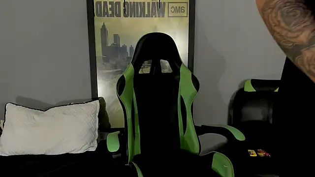 Snapshot of jamesinked_ chatting on 13, 3, 2025 jamesinked  online show from 13, 3, 2025