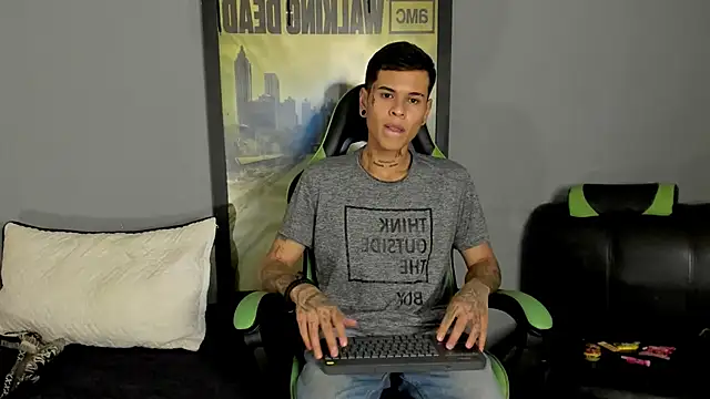 Snapshot of jamesinked_ chatting on 23, 3, 2025 jamesinked  online show from 23, 3, 2025