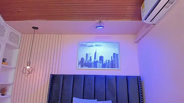 viiolett lee online show from 19, 9, 2025