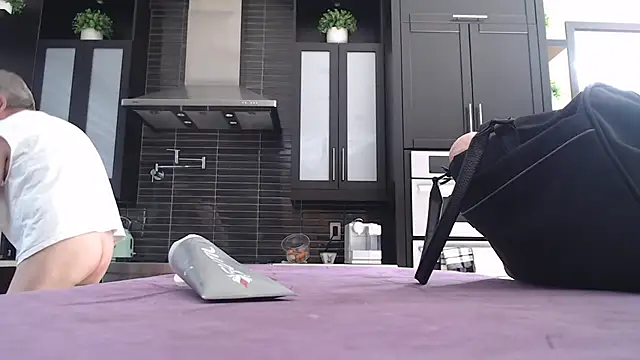 Toy-Daddy online show from 13, 10, 2025