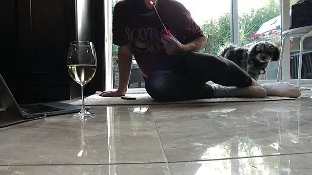 Toy-Daddy online show from 18, 10, 2025