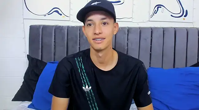 Snapshot of jake_shadow14 chatting on 20, 2, 2025 jake shadow14 online show from 20, 2, 2025