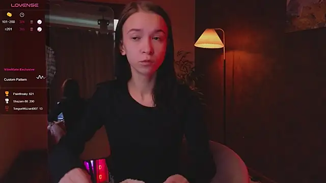 Snapshot of LilithStrangfor chatting on 12, 9, 2025 LilithStrangfor online show from 12, 9, 2025