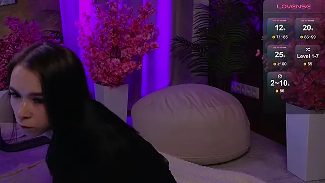 Snapshot of LilithStrangfor chatting on 5, 10, 2025 LilithStrangfor online show from 5, 10, 2025