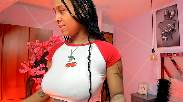 Snapshot of Elith_noa chatting on 18, 9, 2025 Elith noa online show from 18, 9, 2025
