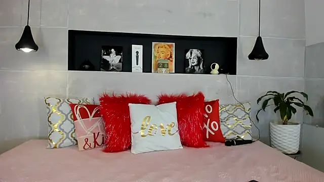 BERGINY  online show from 4, 3, 2025