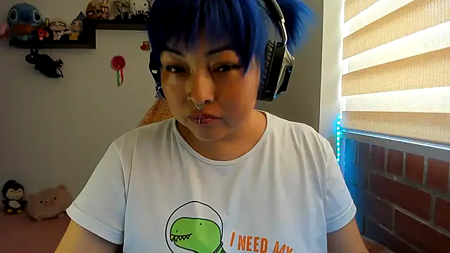 Snapshot of Shaddycute_ chatting on 19, 10, 2025 Shaddycute online show from 19, 10, 2025