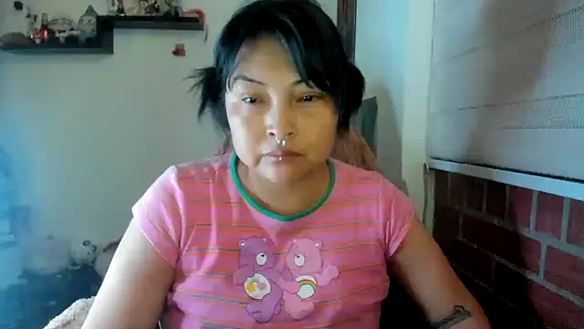 Snapshot of Shaddycute_ chatting on 27, 4, 2026 Shaddycute online show from 27, 4, 2026
