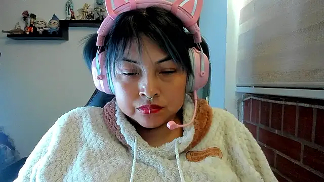 Snapshot of Shaddycute_ chatting on 20, 5, 2026 Shaddycute online show from 20, 5, 2026