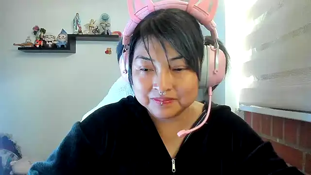 Snapshot of Shaddycute_ chatting on 25, 5, 2026 Shaddycute online show from 25, 5, 2026