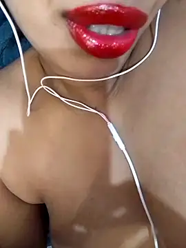 L-LOVE online show from 11, 12, 2024