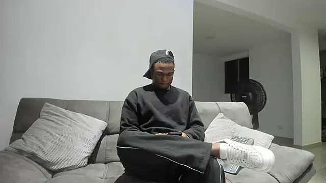 Troykhalil online show from 22, 4, 2026