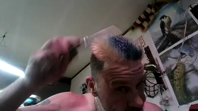 Snapshot of gettinit2wice chatting on 25, 10, 2025 gettinit2wice online show from 25, 10, 2025