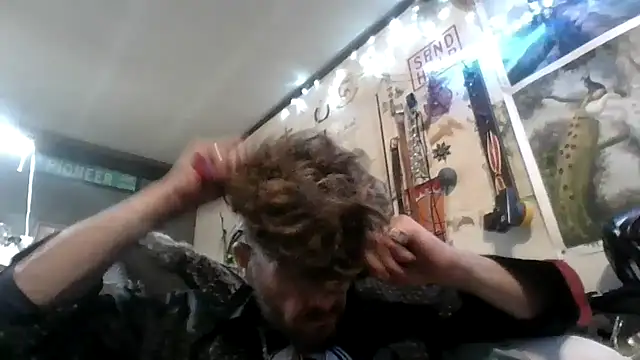 Snapshot of gettinit2wice chatting on 22, 11, 2025 gettinit2wice online show from 22, 11, 2025