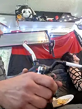 gettinit2wice online show from 14, 4, 2026