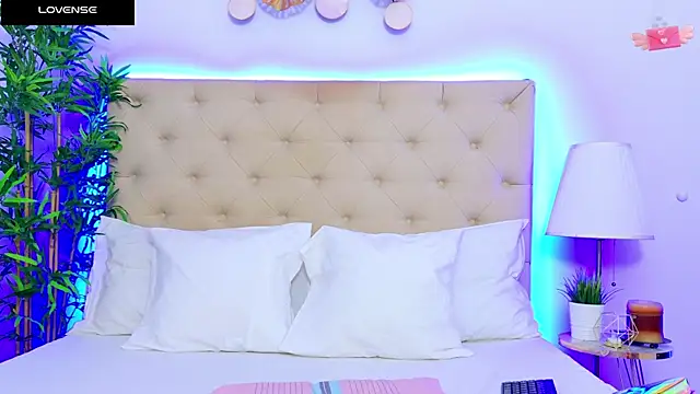 DaliyaArabian online show from 3, 2, 2025