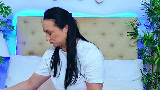 DaliyaArabian online show from 9, 4, 2026