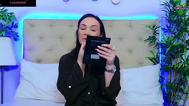 Snapshot of DaliyaArabian chatting on 5, 6, 2026 DaliyaArabian online show from 5, 6, 2026