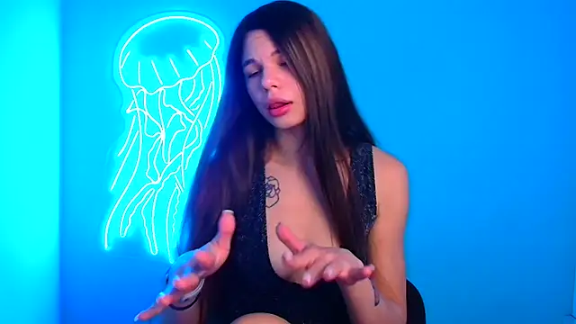 Snapshot of Hanna_Way chatting on 12, 12, 2024 Hanna Way online show from 12, 12, 2024