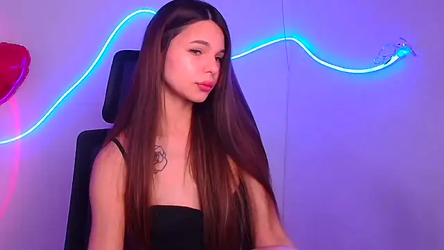 Snapshot of Hanna_Way chatting on 19, 2, 2025 Hanna Way online show from 19, 2, 2025