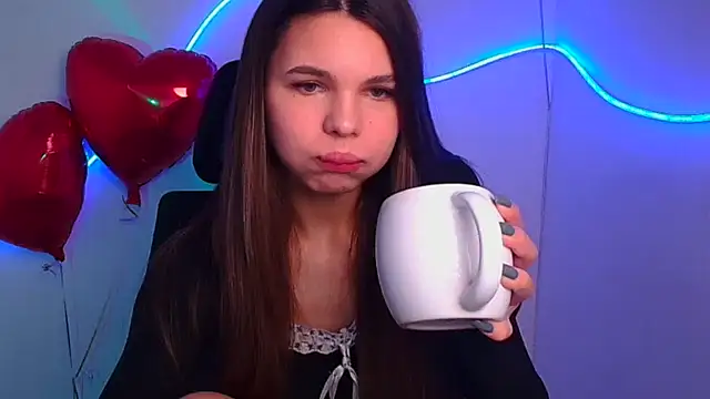 Snapshot of Hanna_Way chatting on 23, 2, 2025 Hanna Way online show from 23, 2, 2025