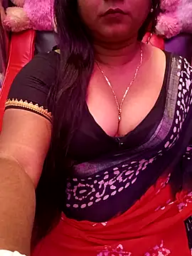 Snapshot of ella_mariya chatting on 11, 2, 2026 ella mariya online show from 11, 2, 2026