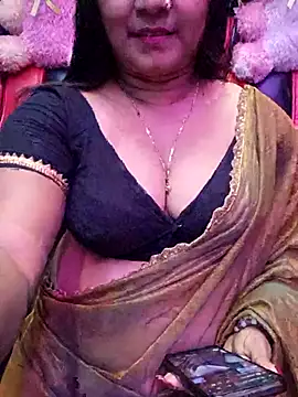 Snapshot of ella_mariya chatting on 1, 3, 2026 ella mariya online show from 1, 3, 2026