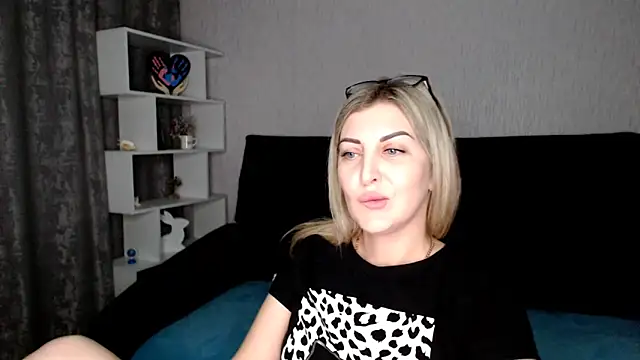 Amelia Harper online show from 9, 12, 2024