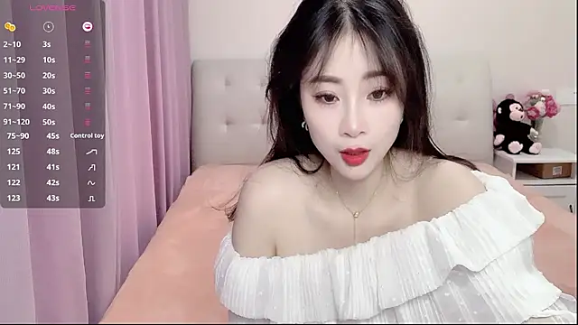 aisha123123 online show from 8, 2, 2025