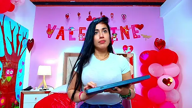 Miia harper  online show from 13, 2, 2025