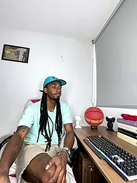 Snapshot of Malkon_Big chatting on 12, 10, 2025 Malkon Big online show from 12, 10, 2025