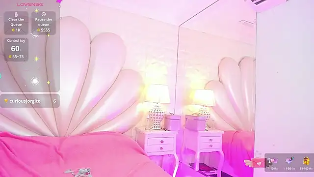 Snapshot of MavyStar chatting on 5, 1, 2025 MavyStar online show from 5, 1, 2025