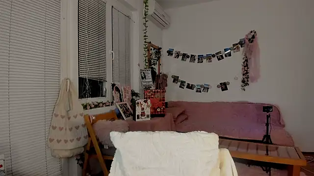 Snapshot of Jenny_darling_love chatting on 28, 12, 2024 Jenny darling love online show from 28, 12, 2024