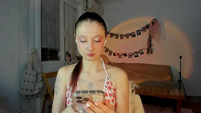 Jenny darling love online show from 22, 2, 2025