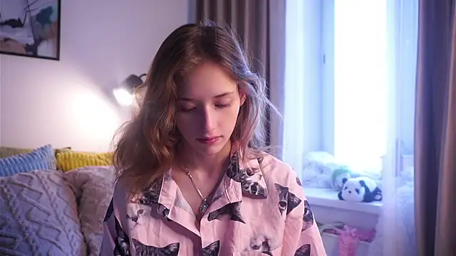 EdlinHargus online show from 1, 11, 2025