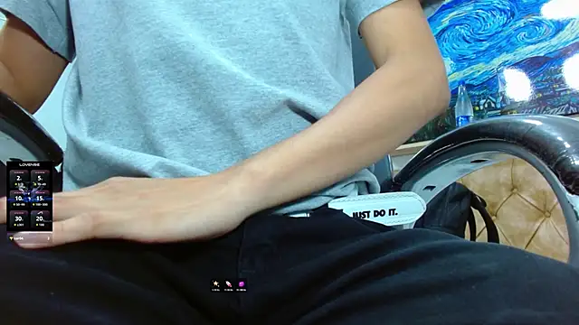 SkinnyBoy  online show from 21, 10, 2025