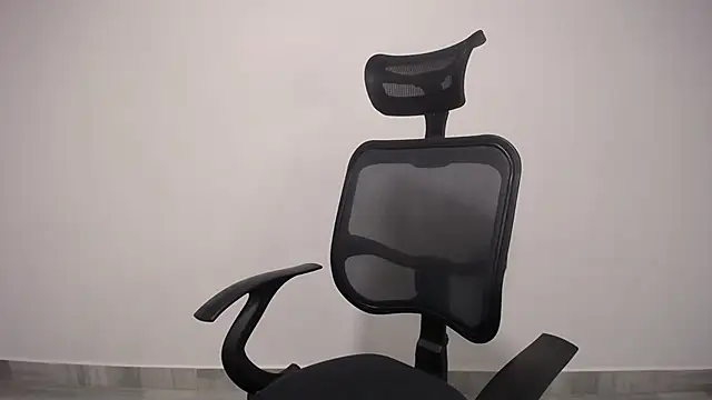 present the magic online show from 9, 2, 2025