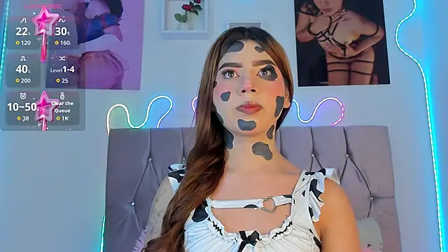 Ashley piinkk  online show from 19, 10, 2025