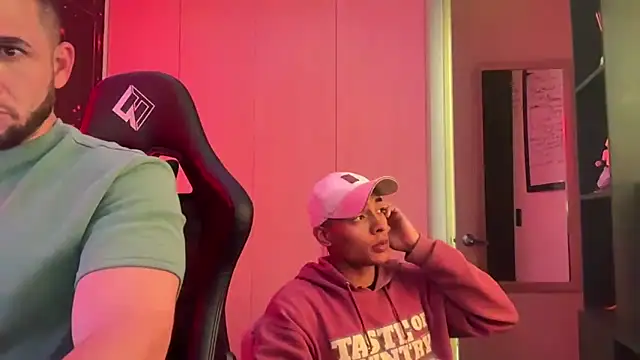 Snapshot of Jhonyblack_1 chatting on 20, 12, 2025 Jhonyblack 1 online show from 20, 12, 2025