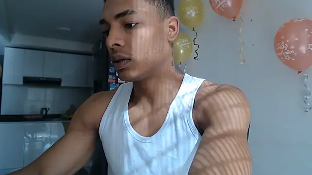 Snapshot of Jhonyblack_1 chatting on 24, 5, 2026 Jhonyblack 1 online show from 24, 5, 2026