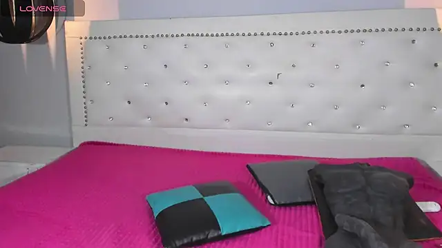 Georgis  online show from 9, 12, 2024