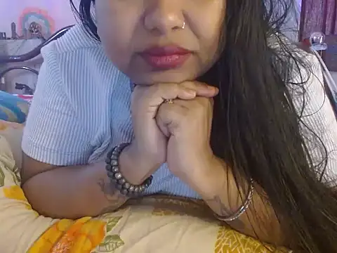 Snapshot of TASHa009 chatting on 8, 3, 2025 TASHa009 online show from 8, 3, 2025